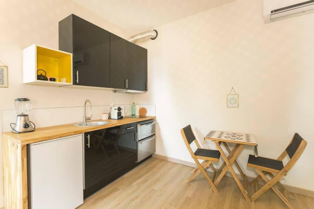 Mini Maison Studio Ancienne Renovee +Parking 아비뇽 외부 사진